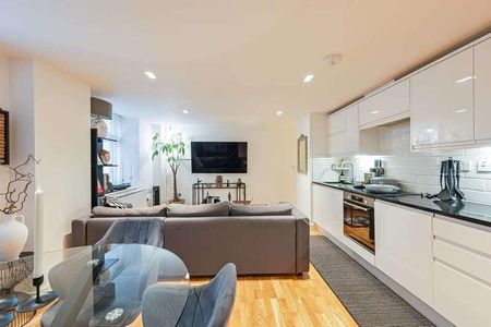 Woolwich Manor Way, Gallions Reach, E16 - Photo 2