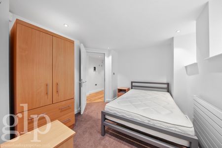 2 Bedroom Flat, Ridgmount Street, Bloomsbury, WC1E - Photo 4