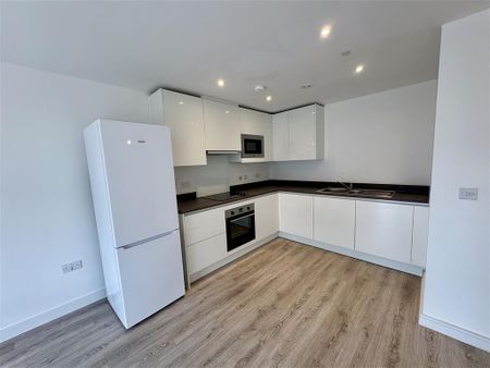 Strutt House - Photo 4