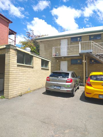 2/61 Lochner Street, West Hobart TAS 7000 - Apartment For Rent | Domain - Photo 4