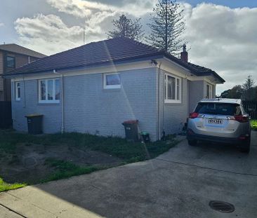145 Browns Road, Manurewa - Photo 2
