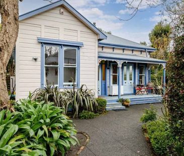 Spacious four bedroom home in a prime location - Photo 5