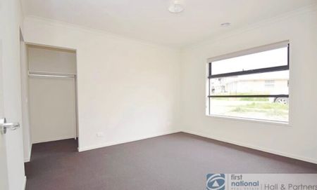 15 Vermillion Drive, Clyde North - Photo 5