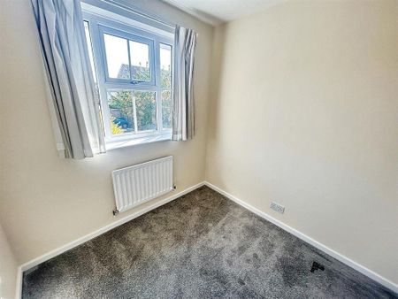 3 bedroom terraced house to rent - Photo 3