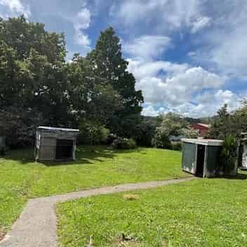 Renovated 3-Bedroom Home on Large Fully Fenced Section - Pets Considered - Photo 3