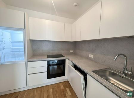 Attraktive 4-Zimmer Wohnung mit Balkon nahe der Siemens AG - Photo 2