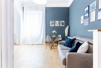 Spacious and bright single room in Piazza Monte Titano