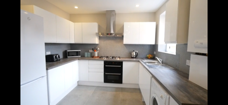 9 bedroom terraced house to rent - Photo 4