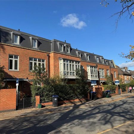 4 bedroom end of terrace house to rent - Photo 4