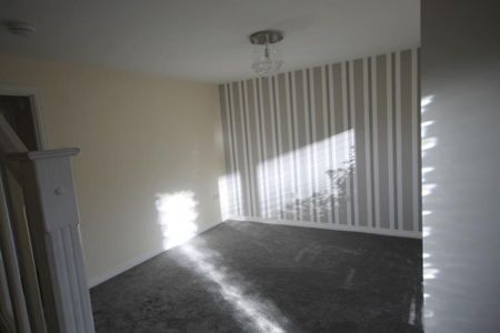 56 Smallhill Road - £895 pcm - Photo 3