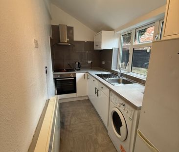 1 Bed Maisonette, Oxford Road, RG30 - Photo 2