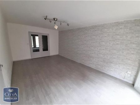 Location Appartement 3 pièces 66m² LILLE 59000 - Photo 2