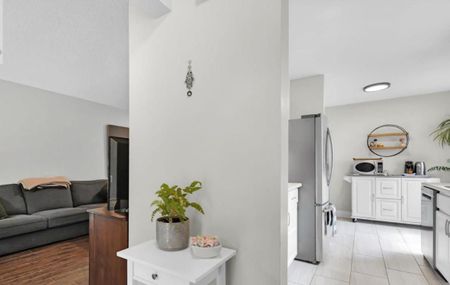 For Lease - 1765 Attawandaron Road, London North, Ontario - Photo 3