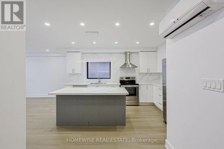 999 EGLINGTON AVENUE W - Photo 3