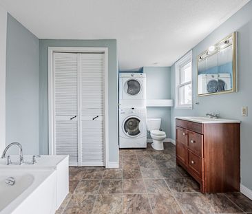 For Lease - 10 Liberty Street, Clarington, Ontario - Photo 4