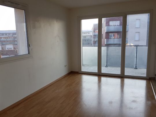 Location Appartement 2 pièces 42m² MARLY 59770 - Photo 1
