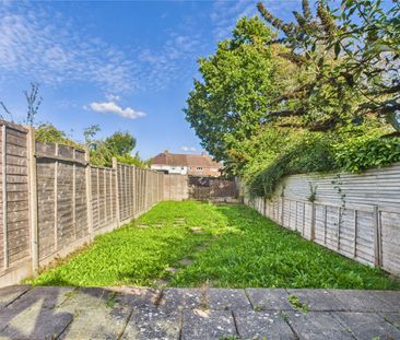 Stroud Road, - Photo 5