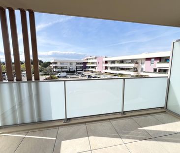 location Appartement T3 DE 59.57m² À FREJUS - Photo 3