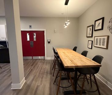 330 Mcleod St, Ottawa, ON K2P 2C5, Canada - Photo 5