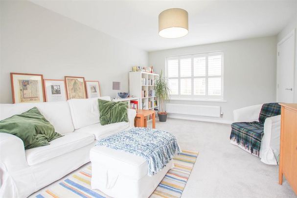 3 bedroom link detached house to rent - Photo 1