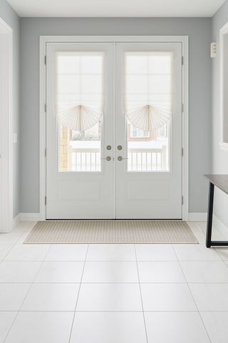 For Lease - 24 Treetops Boulevard, New Tecumseth, Ontario - Photo 2