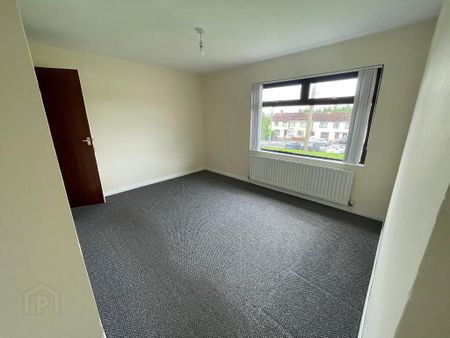 8 Bengore Gardens, Larne, BT40 2AW - Photo 3