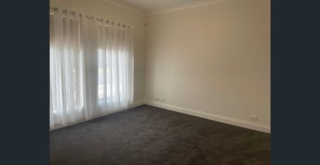 Spacious Living in a Prime Location - Photo 4