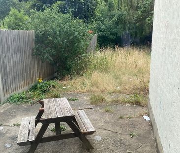 Studio Flat, Culverley Road, SE6 - Photo 5