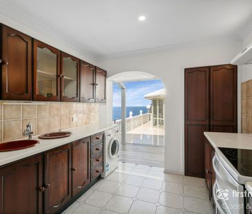 Seaside Oasis - Stunning Coastal Home with Ocean Views - Photo 1