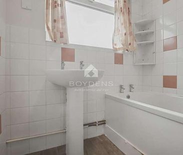 Rush Green Road, Clacton On Sea, CO16 - Photo 5