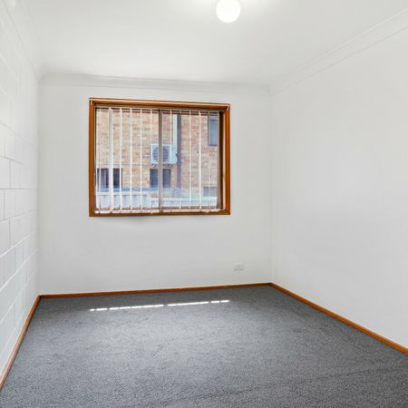 COMPACT UNIT! - Photo 4