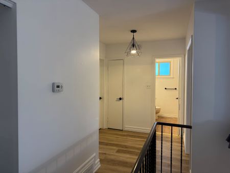 For Lease - 6 Lincoln Green Drive Unit# Main, Markham, Ontario - Photo 2