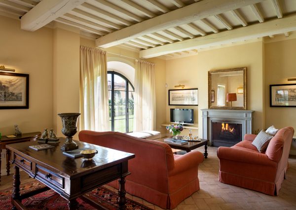 Villa Casetta encircled by Merlot vineyards