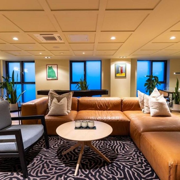 3 bedroom apartment to rent - Photo 1