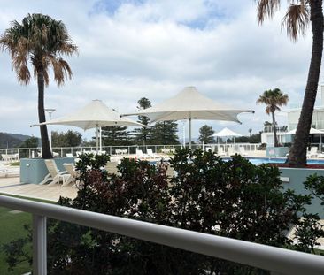 Fully furnished apartment on pool deck level - Short term lease - Photo 5