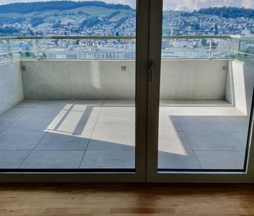 3.5 Zimmer Wohnung / PilatusTower 25. Stock - Photo 3
