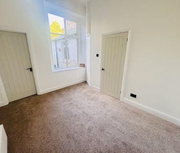 Clive Crescent - Photo 4