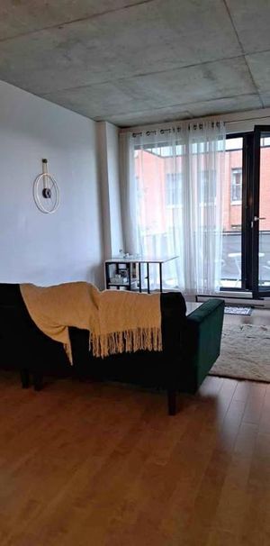 condo 1 chambre, 1 salle de bains, un balcon - Photo 1