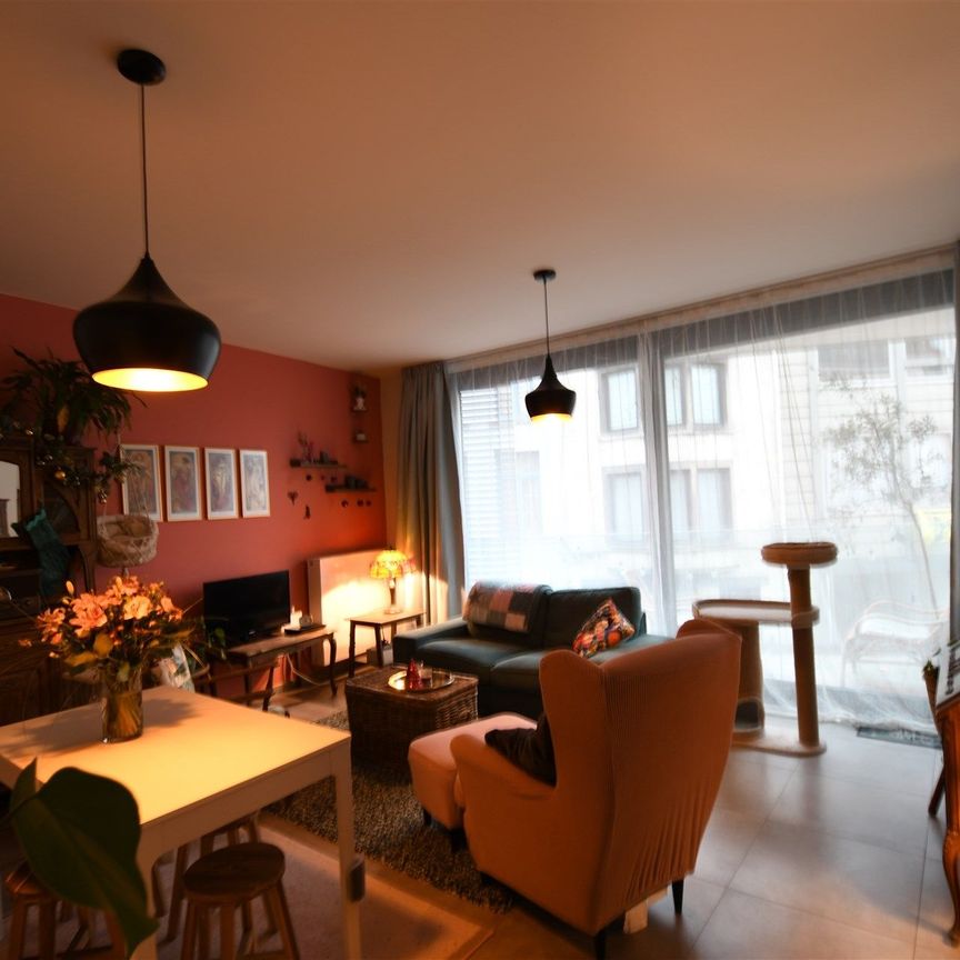 Centraal gelegen appartement met 2 slaapkamers en terras in - Photo 1