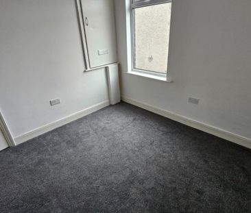 2 bed Terraced - To Let - Photo 5