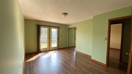 For Lease - 313 Main Street, St. Catharines, Ontario - Photo 2