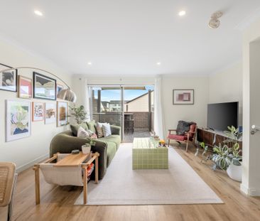 8/8 Henry Kendall Street, Franklin ACT 2913 - Townhouse For Rent | ... - Photo 3