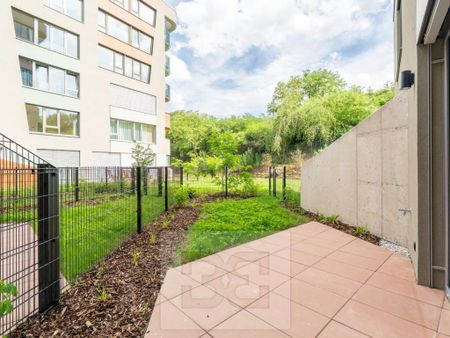 Pronájem bytu 2+kk 55 m2 - Фото 3