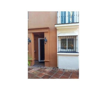 3 room luxury House for rent in Marbella, Andalusia - Photo 3