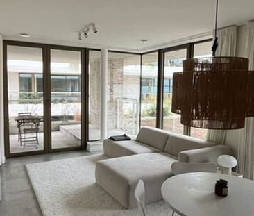 Appartement te huur in Hasselt voor € 1.150 met 1 slaapkamer - Photo 2