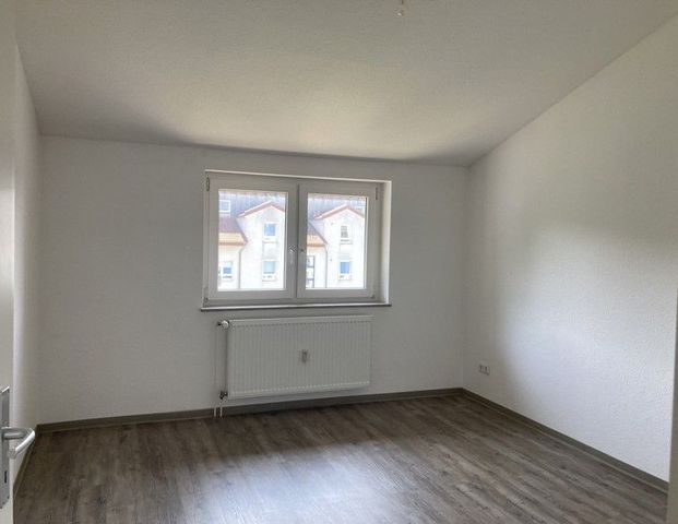 Im Dachgeschoss wohnen, das wird sich lohnen! - Foto 1