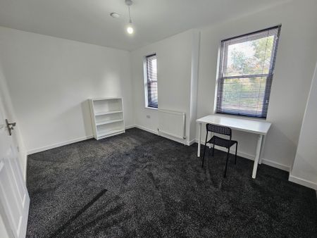 2 Bed Student Accommodation - Photo 4