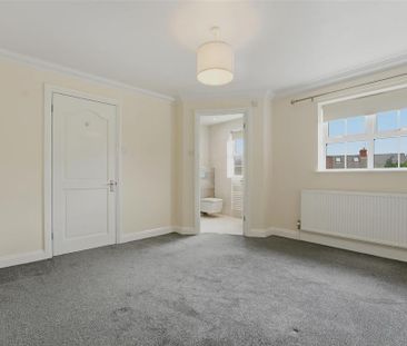 4 bedroom detached house to rent - Photo 6