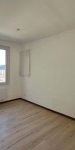 Location Appartement 2 pièces 51m² EU 76260 - Photo 4
