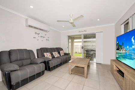 STUNNING FAMILY HOME ON LARGE CORNER BLOCK - Photo 3